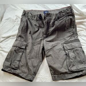 Gap Men’s cargo shorts size 36, steel grey color